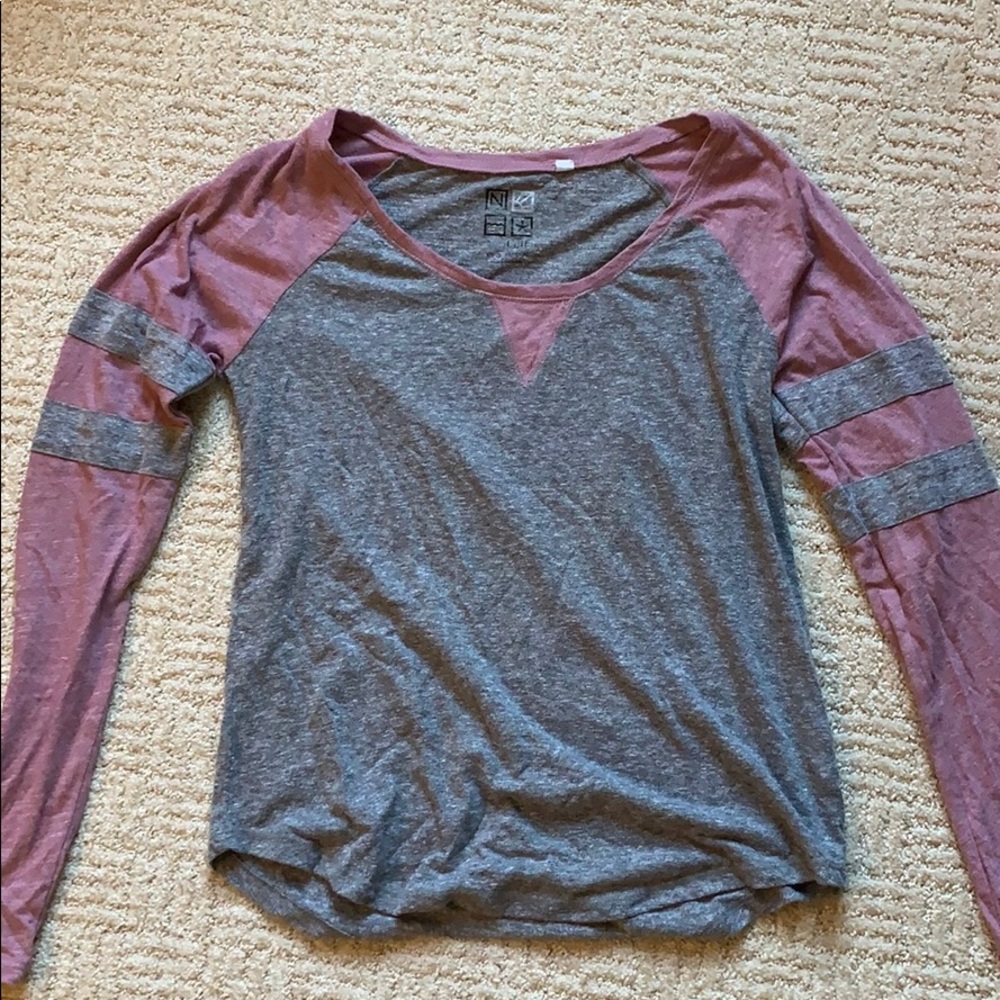 Baseball tee